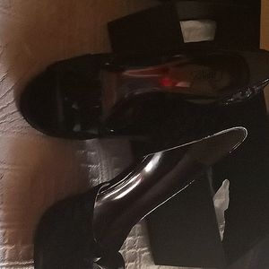 Carlos Santana dress shoes